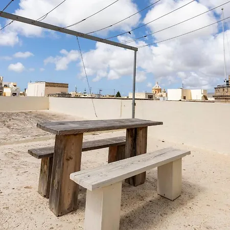 Konukevi In House - Roof-top Spacious Private W Bathroom - Terrace