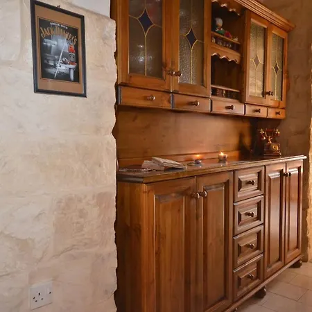 In House - Roof-top Spacious Private W Bathroom - Terrace *